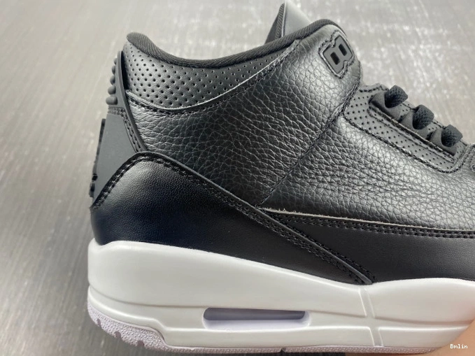 Bmlin 3 Retro Jordan (2016) 136064-020 Cyber Monday 0819